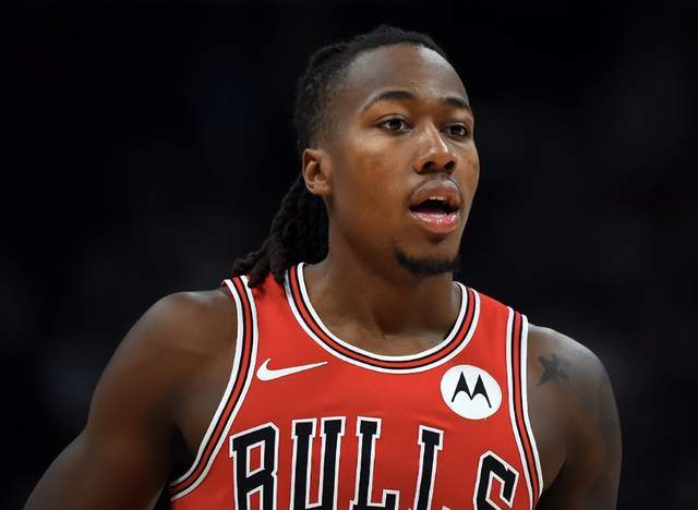 星空娱乐链接-一夜11笔交易达成！字母哥留队，快船阵容大变，火箭沦为看客