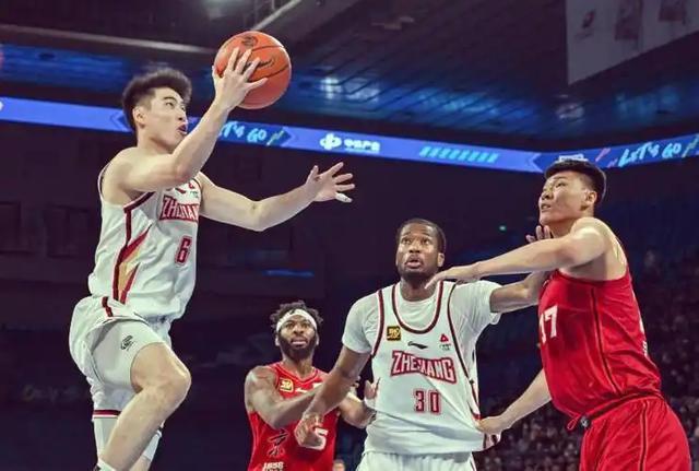 星空娱乐试玩-三分24投仅7中！广东男篮客场不敌北京，卫冕梦碎八强